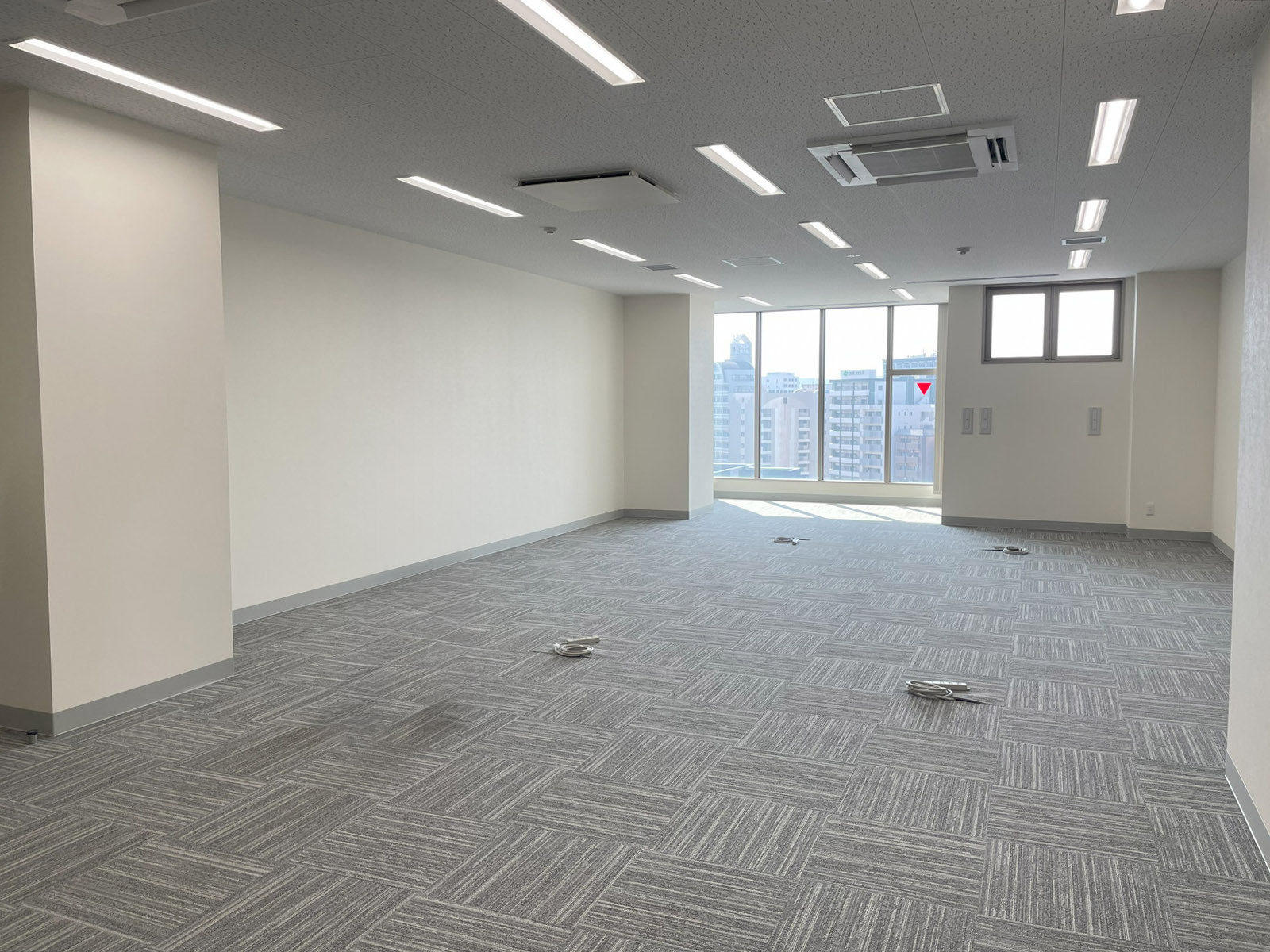 オフィス室内参考画像（9階・約42坪）