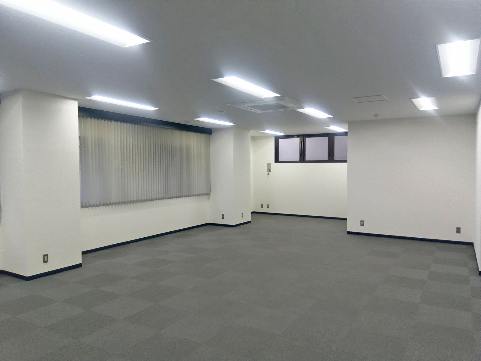 別角度の様子