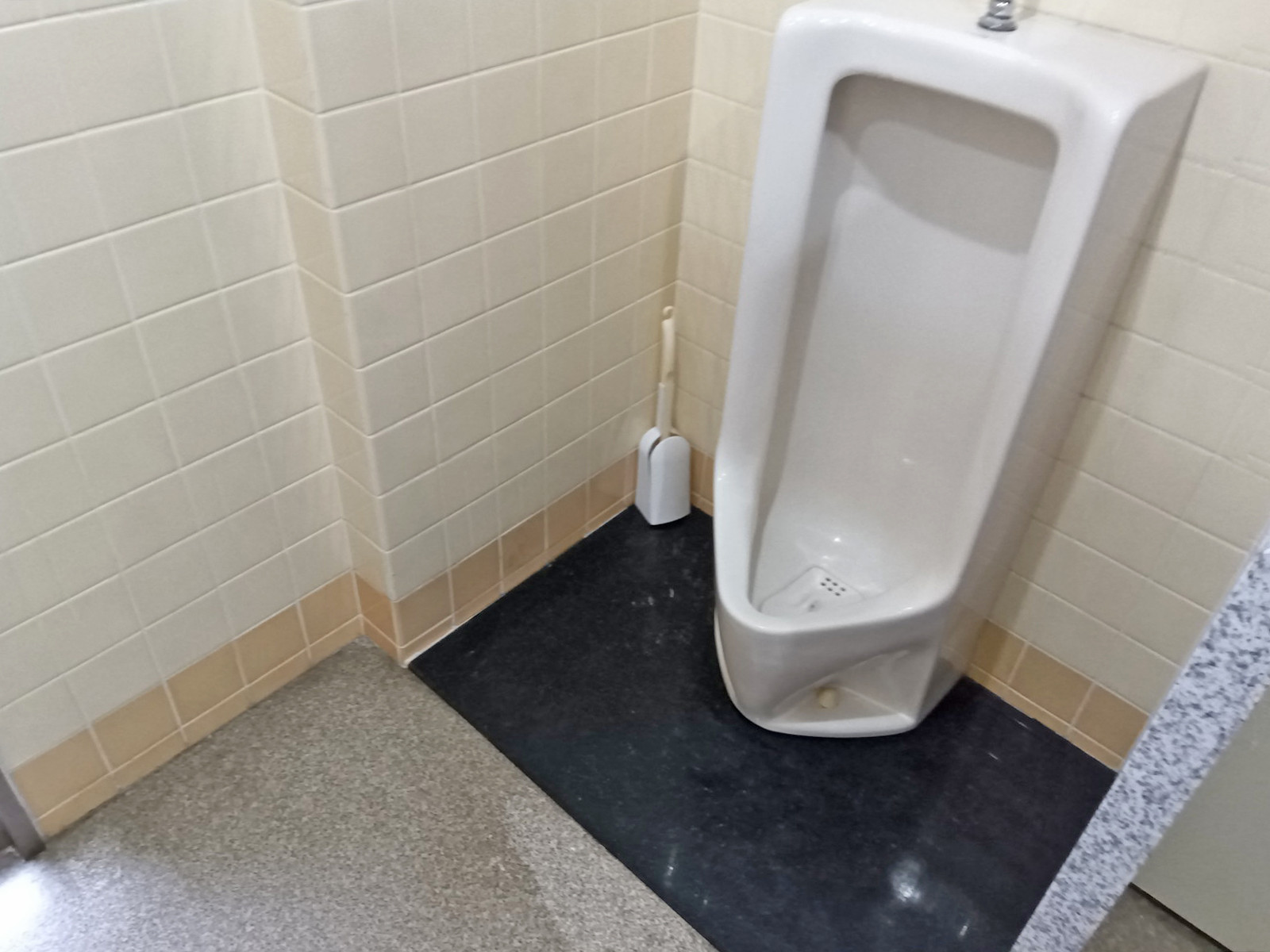 男性用トイレ