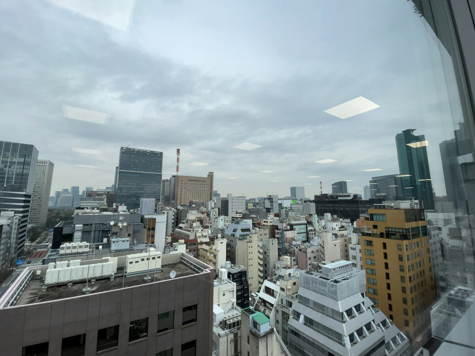 眺望(新橋駅方面)