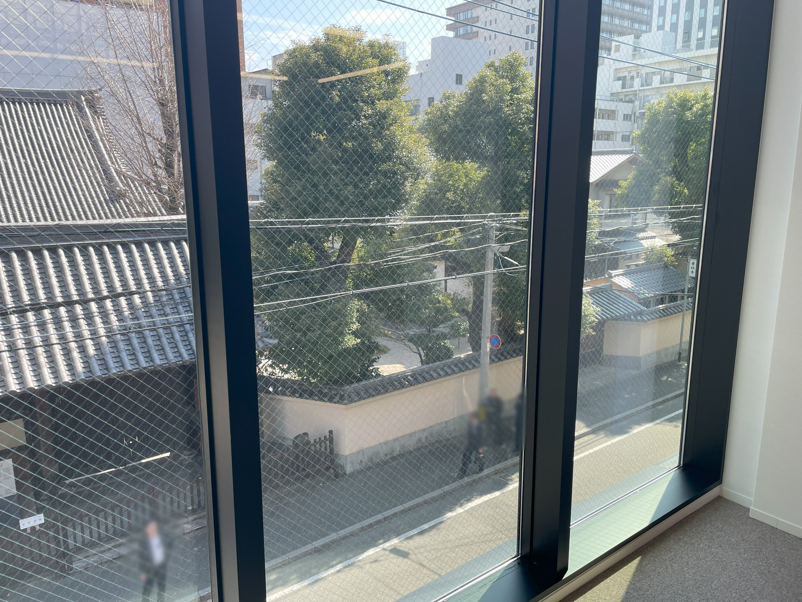窓際の様子