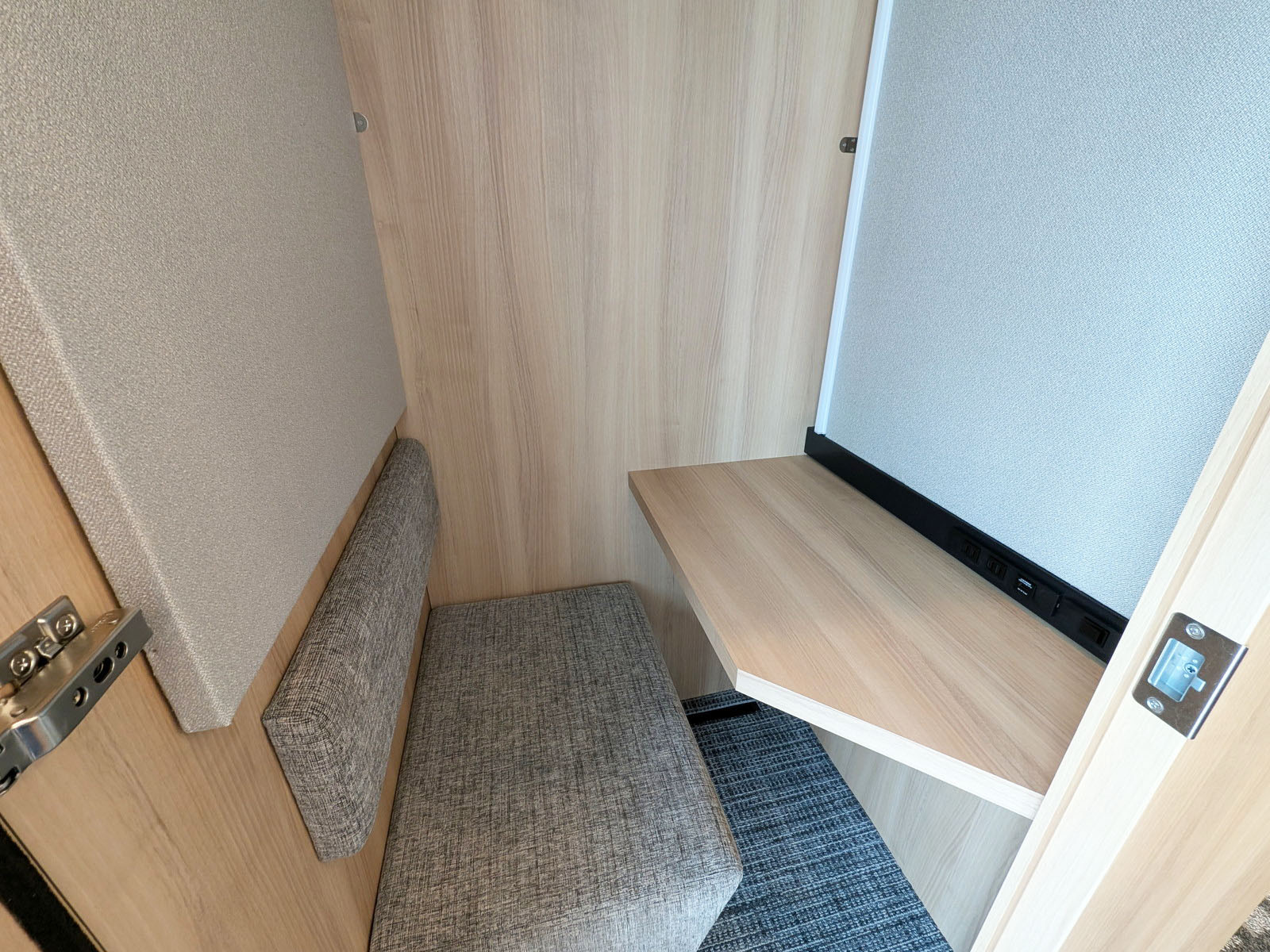 個室ブース