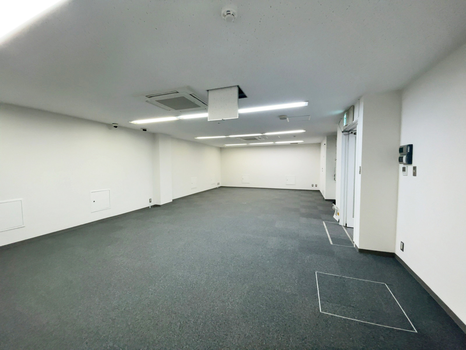別角度の様子