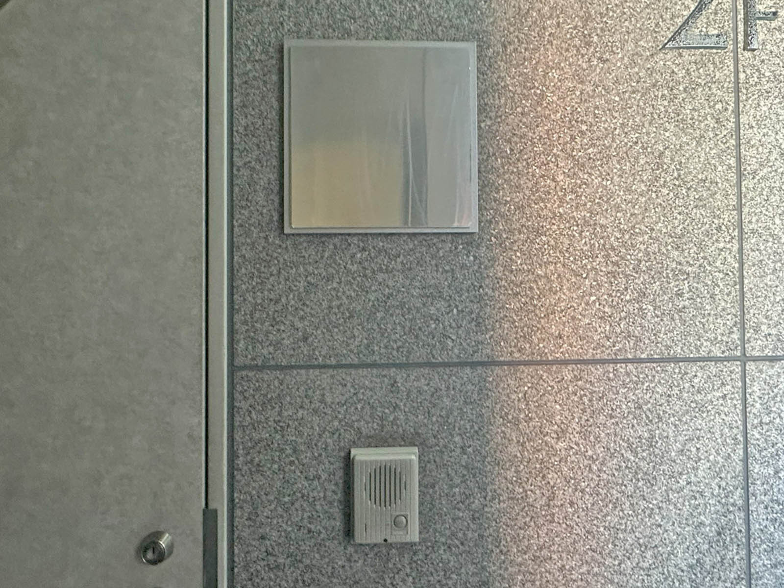 インターホン