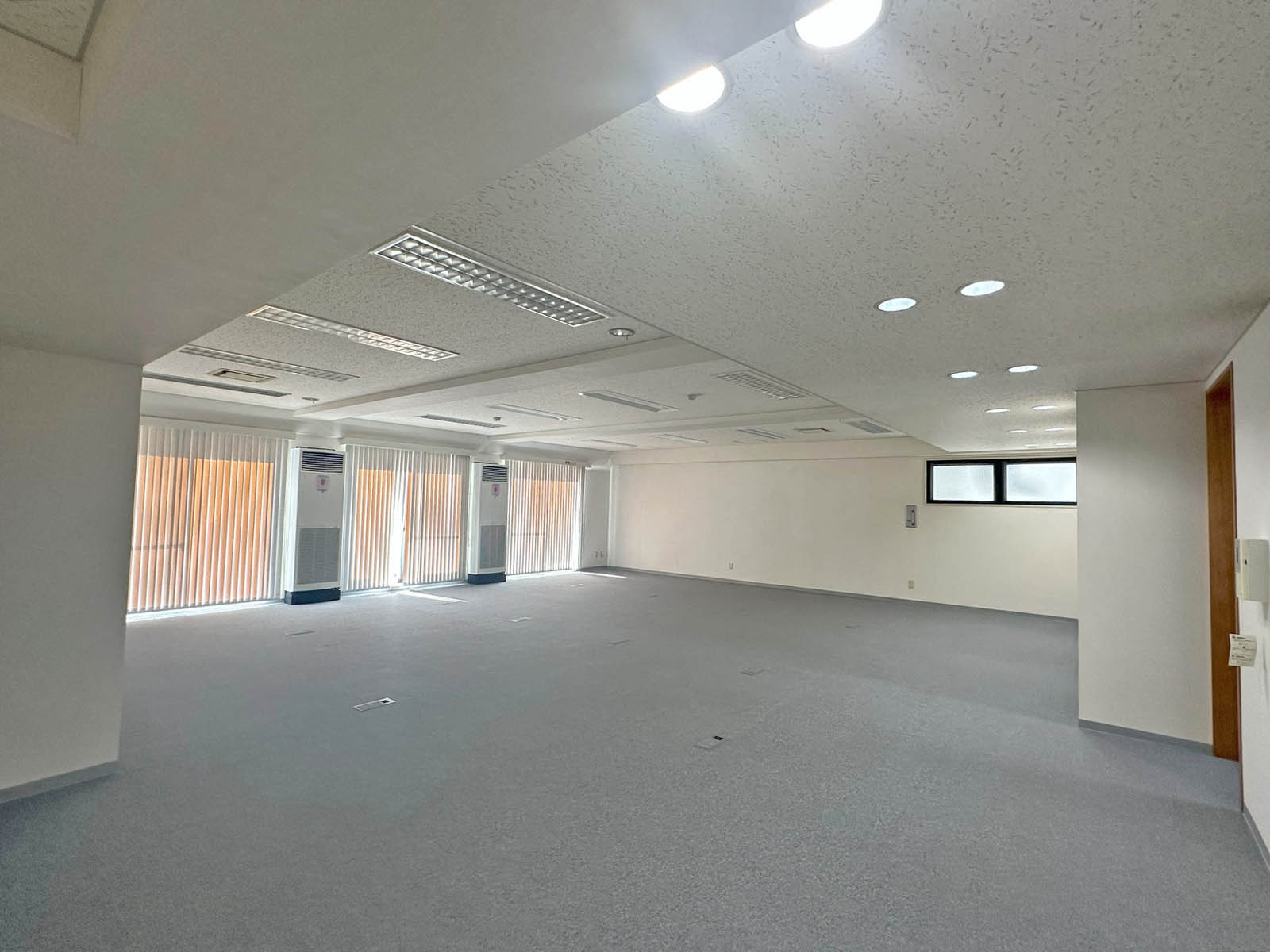 オフィス室内参考画像（2階・約64坪）