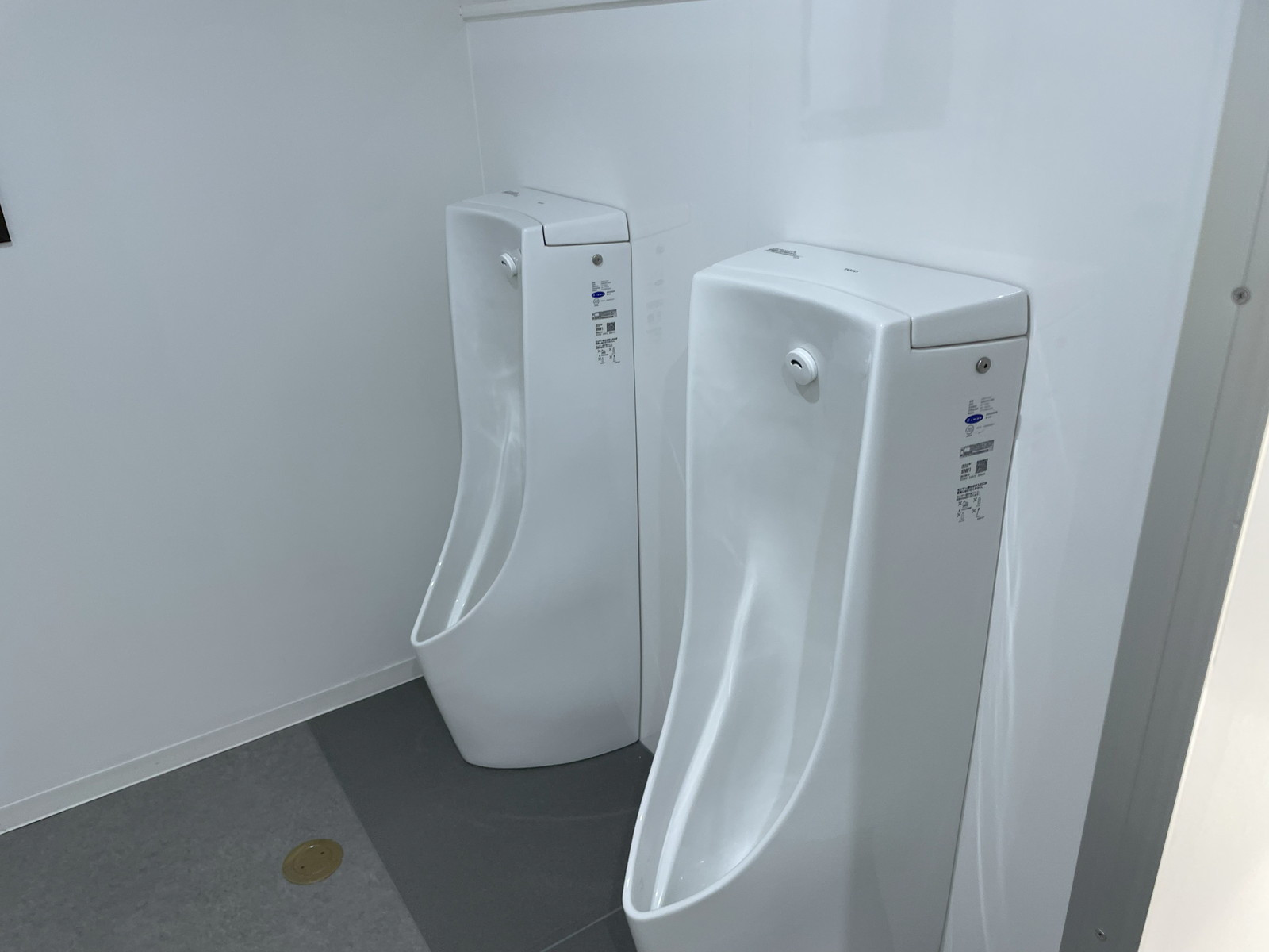 男性用トイレ