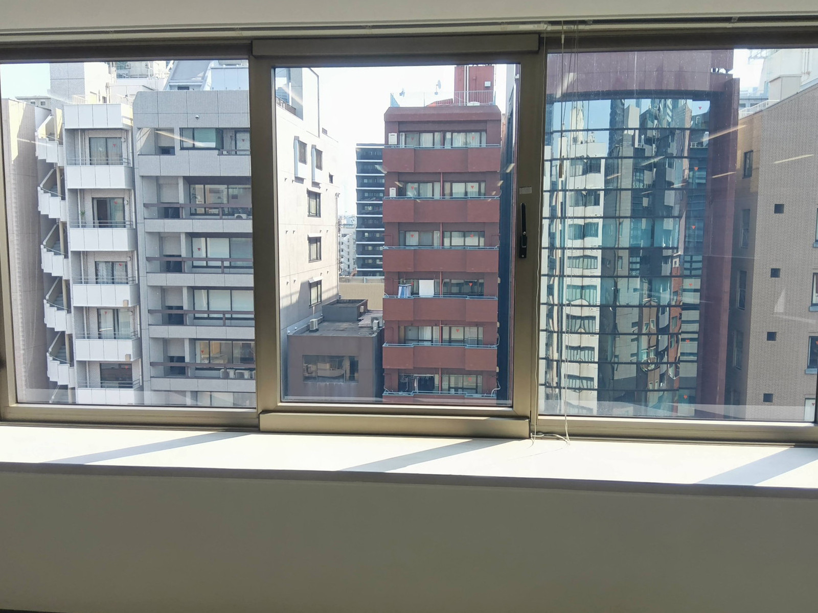 窓際の様子