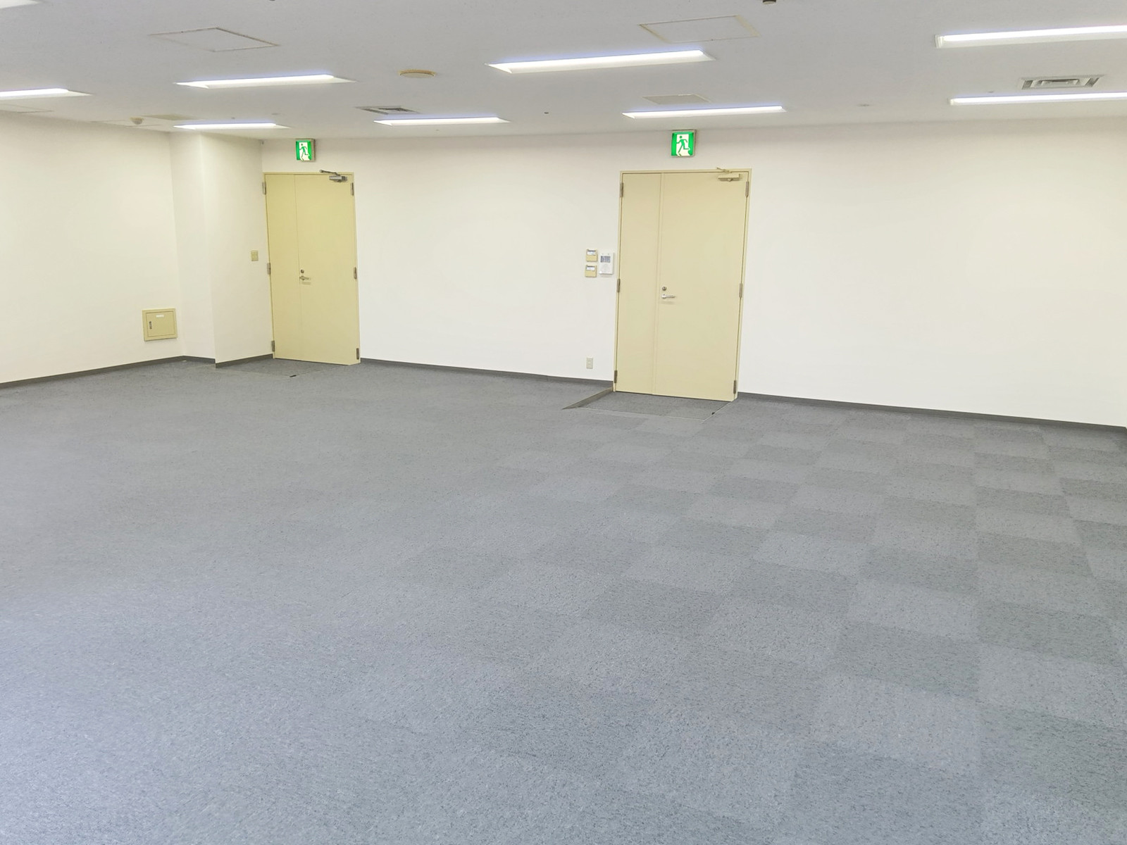 別角度の様子