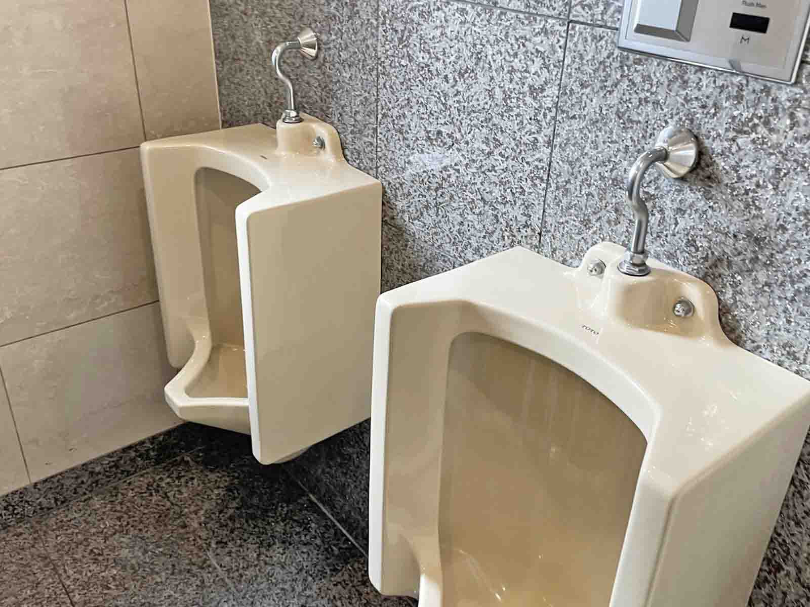 男性用トイレ