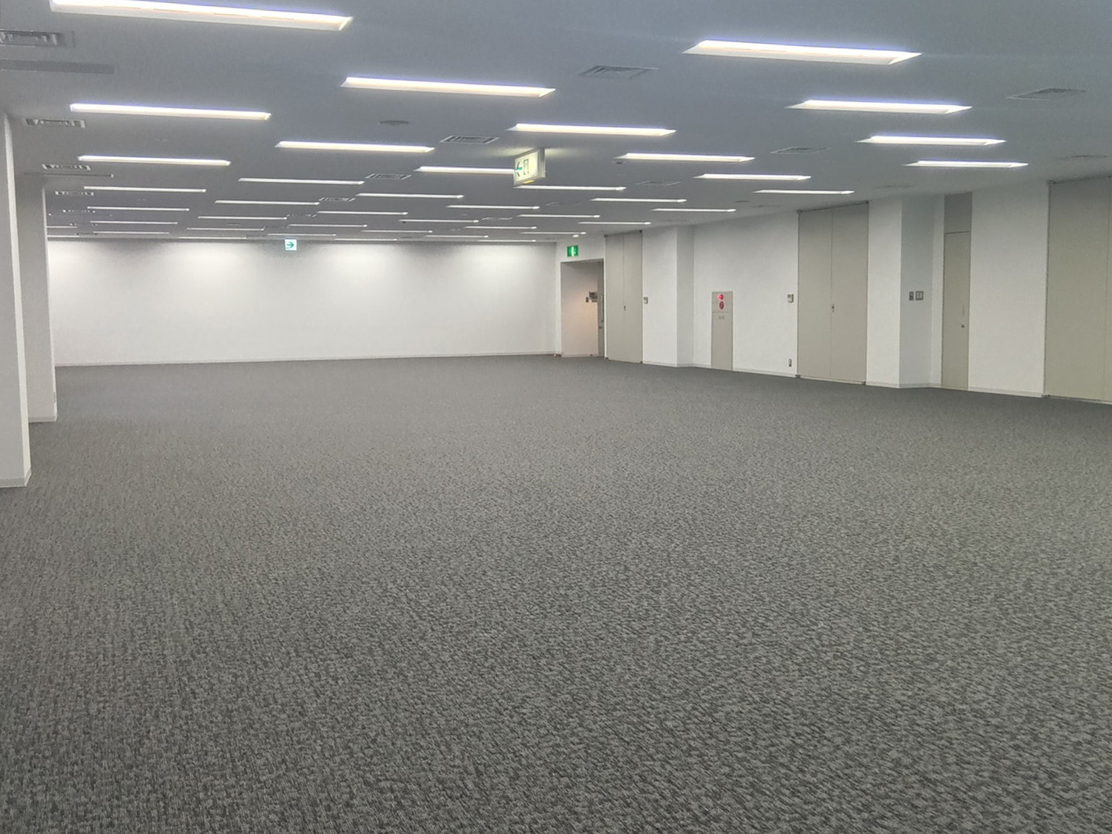 別角度の様子