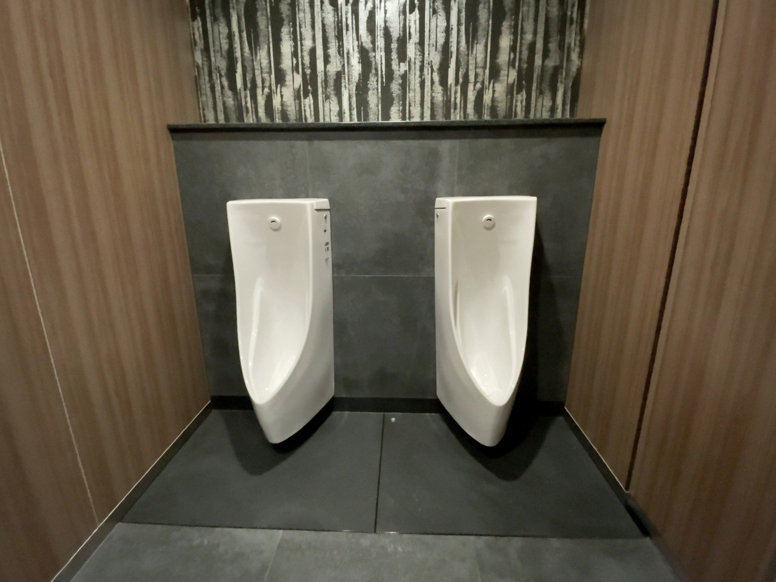 男性用トイレ