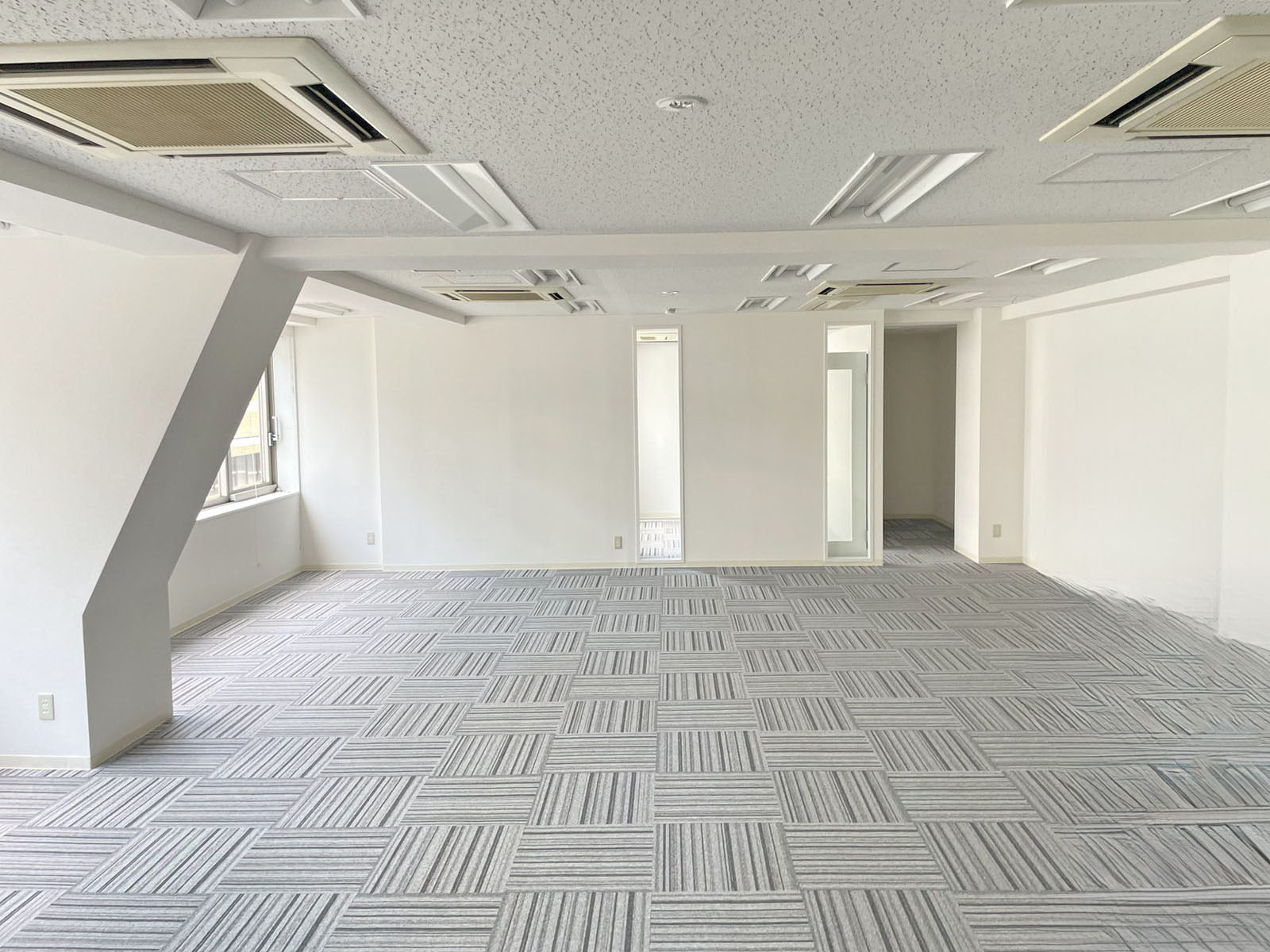 オフィス室内参考画像(6階・約45坪)
