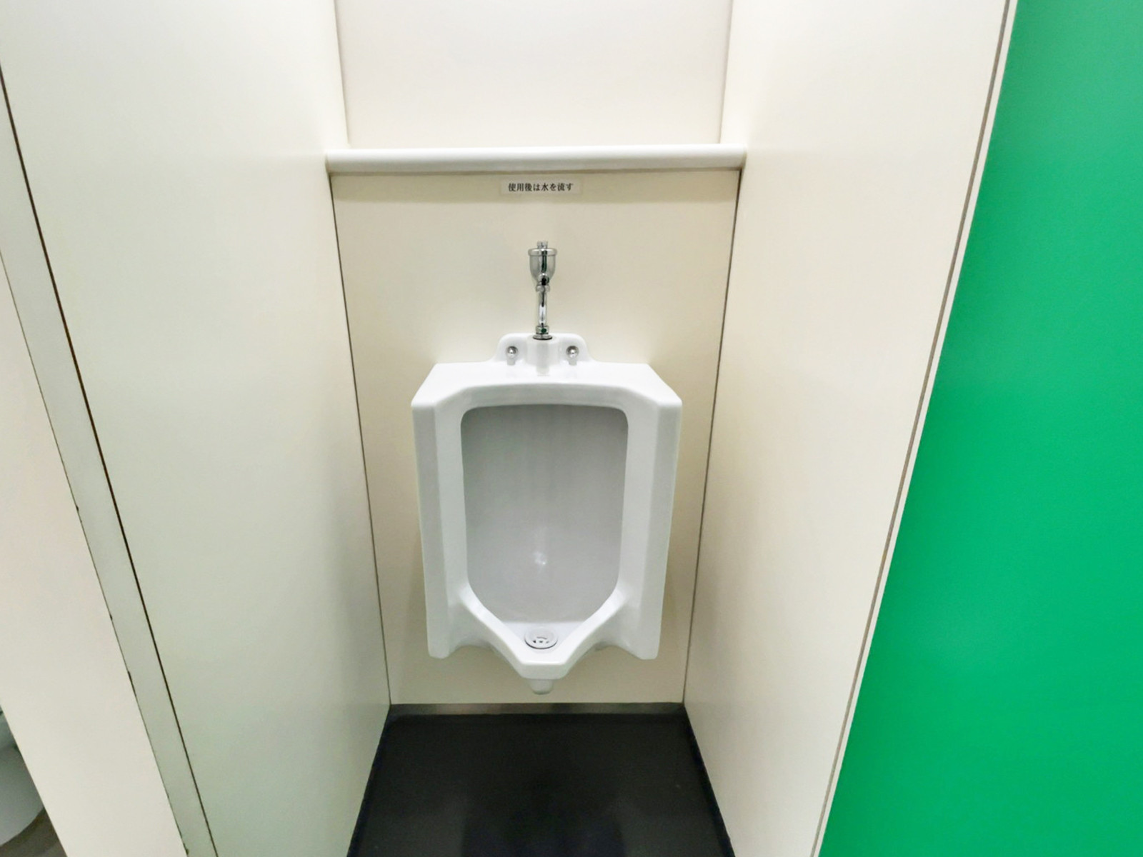 男性用トイレ(1基)