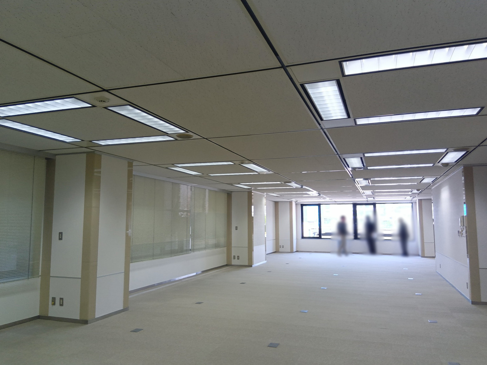 オフィス室内参考画像
