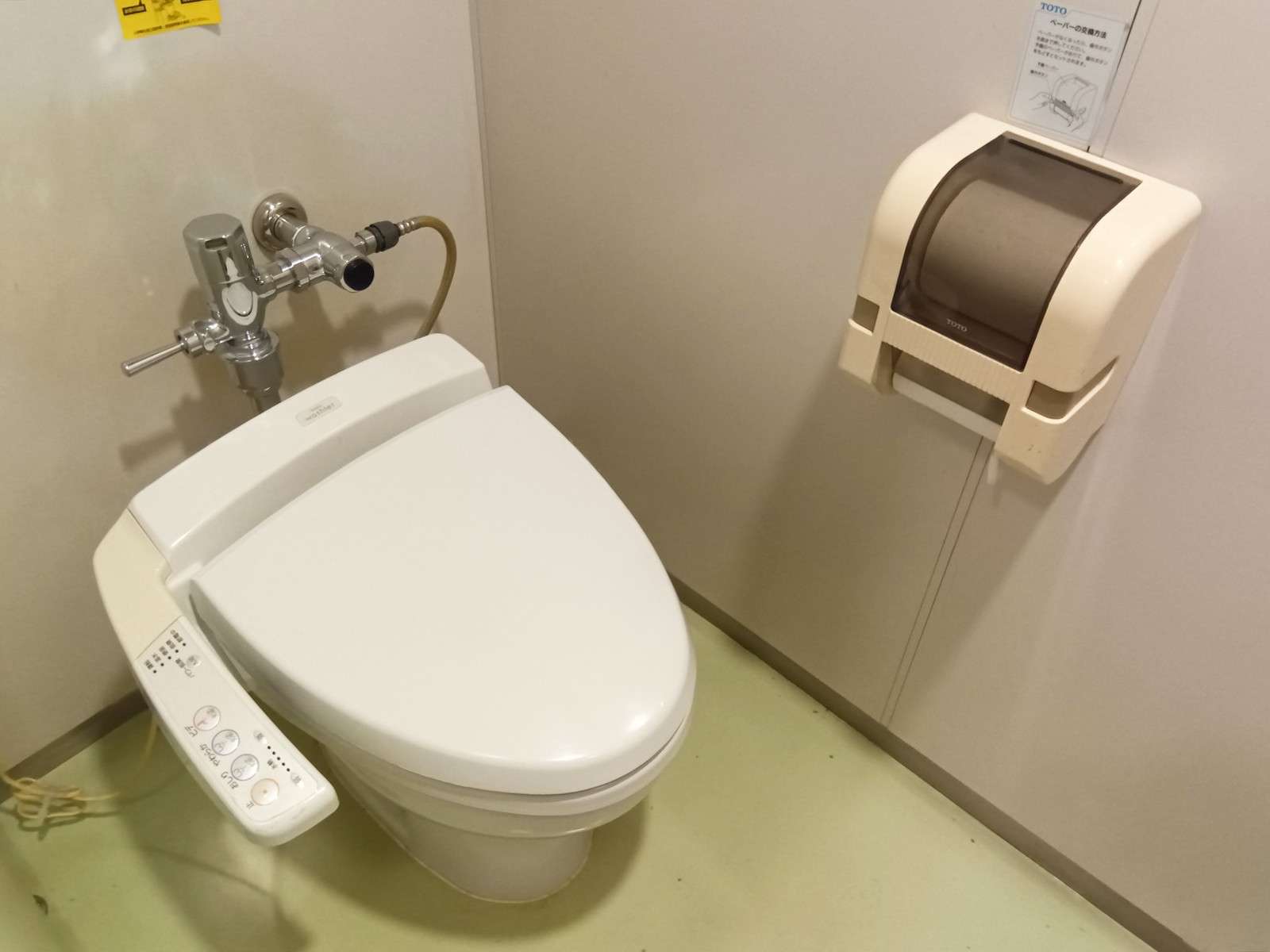 個室トイレ