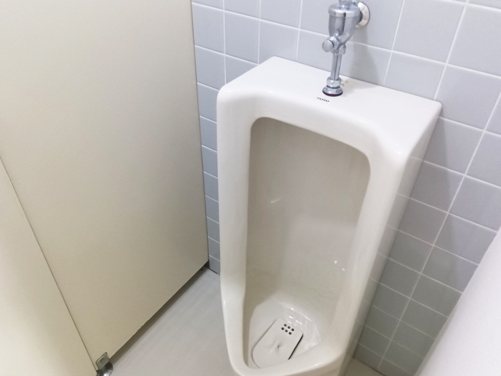 男性用トイレ