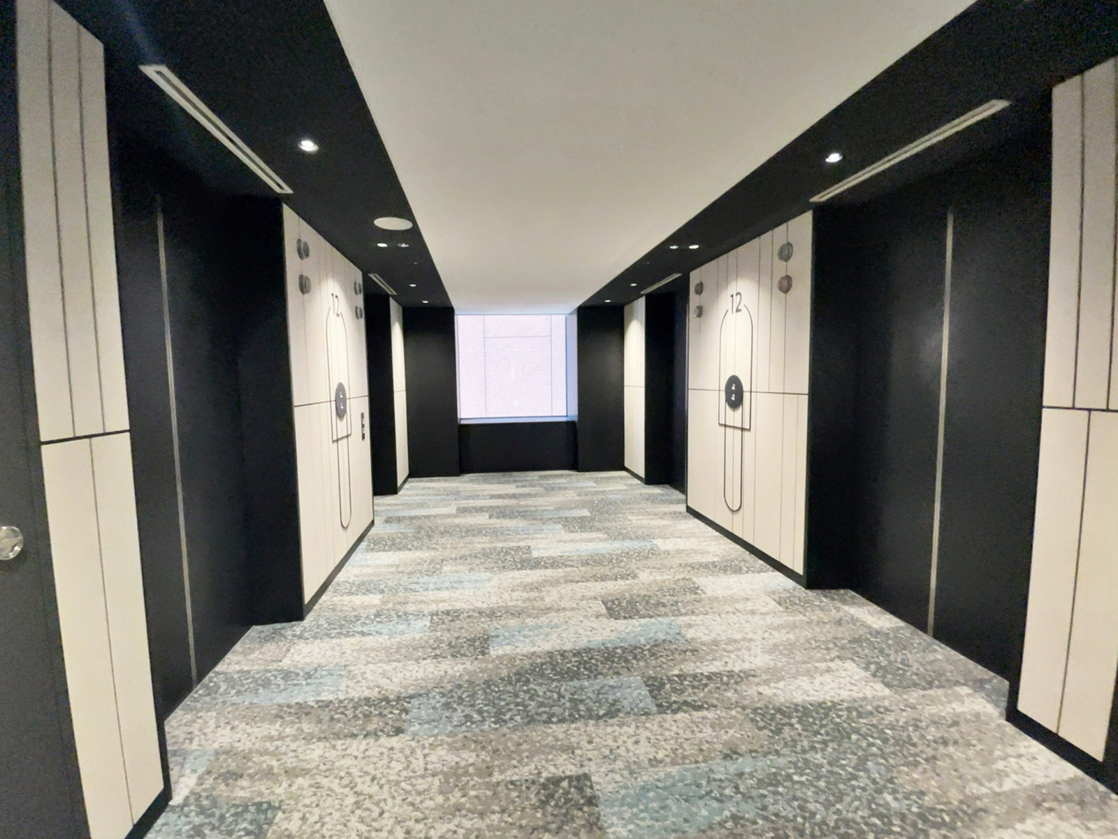 エレベーターホール