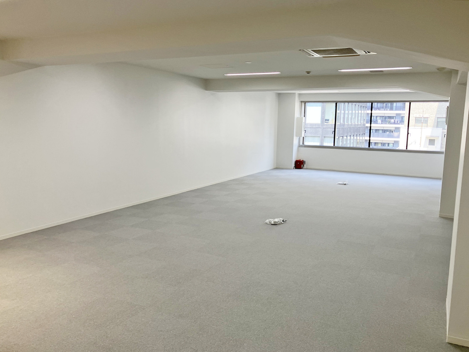 オフィス室内参考画像(6階・約35坪)