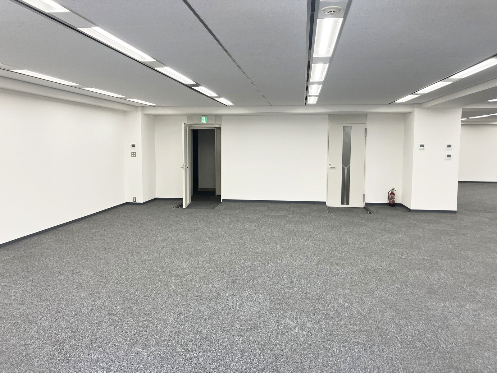 貸室出入口