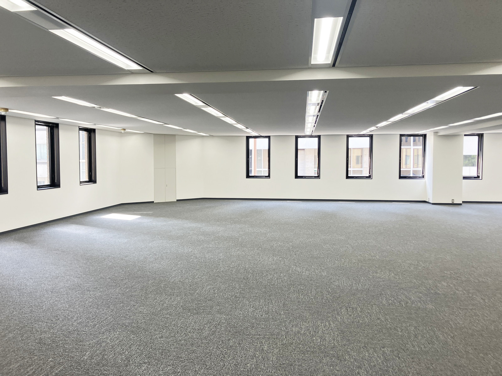 オフィス室内参考画像(2階・約83坪)