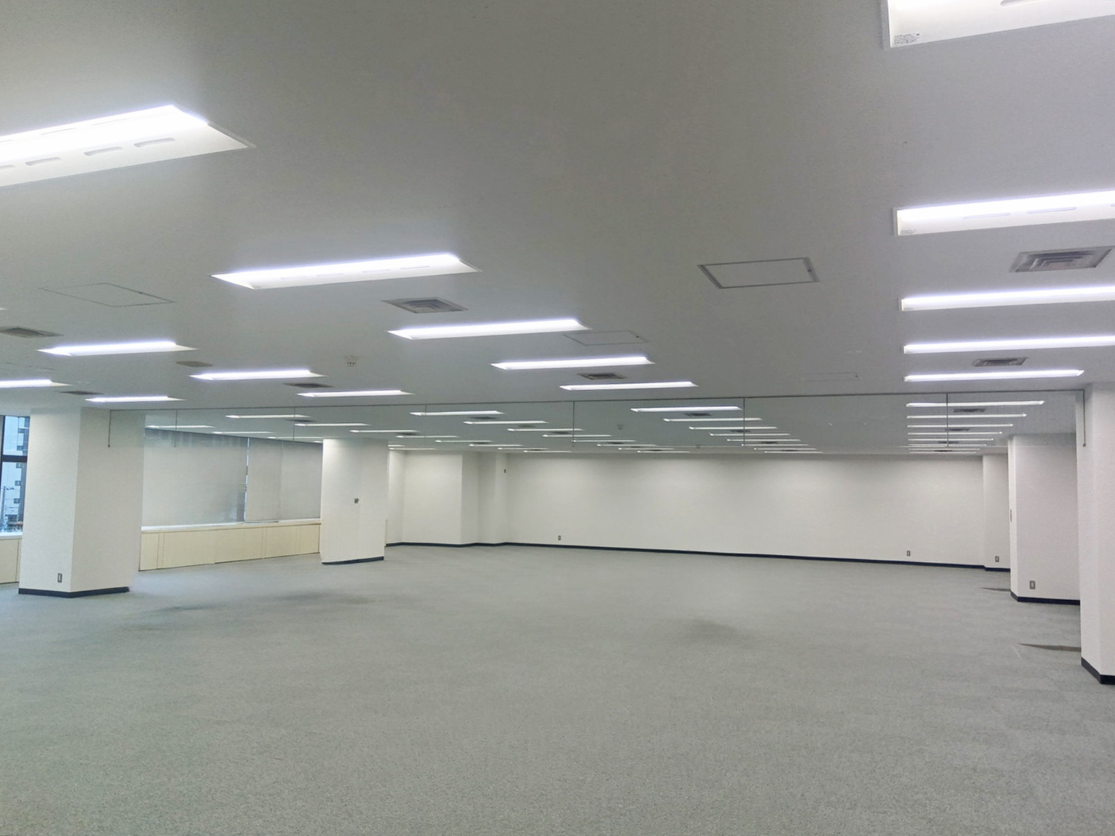 オフィス室内参考画像(501号室・約113坪)