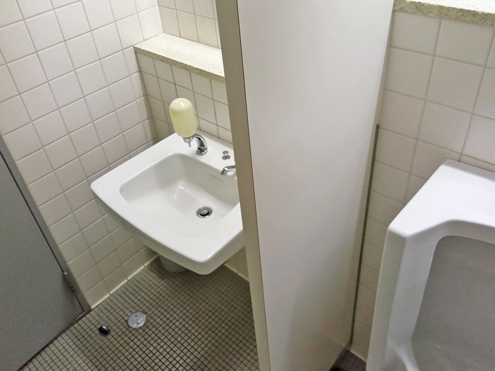 男性用トイレ