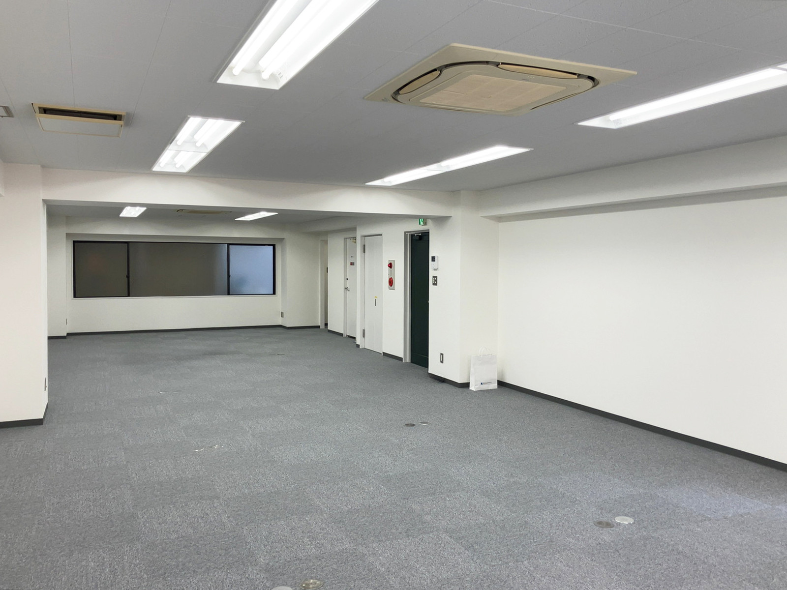 別角度の様子