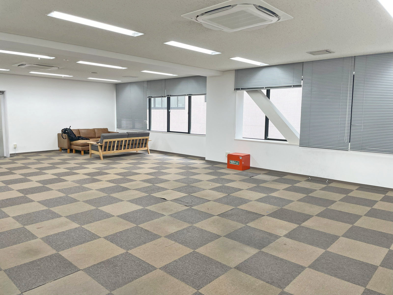 別角度の様子