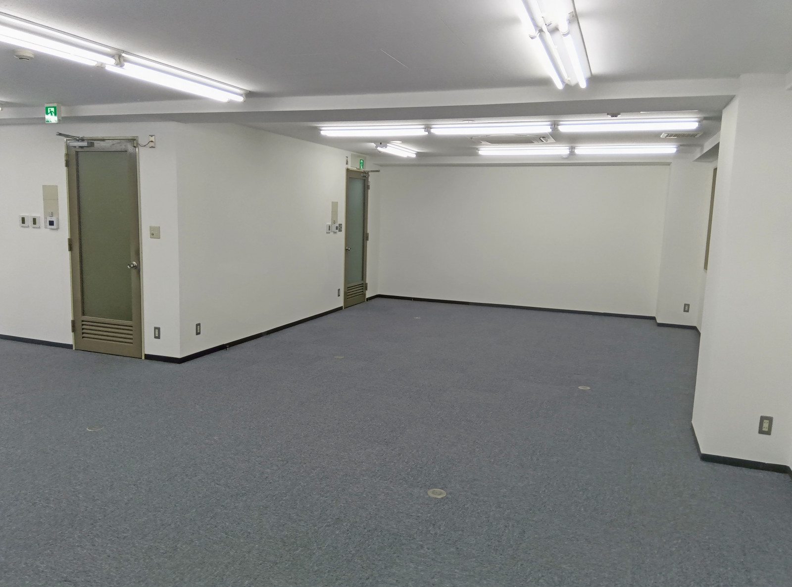 オフィス室内参考画像(7階・約32坪)