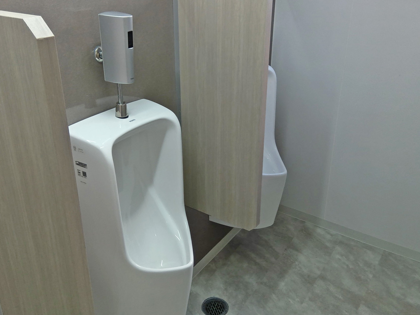 男性用トイレ