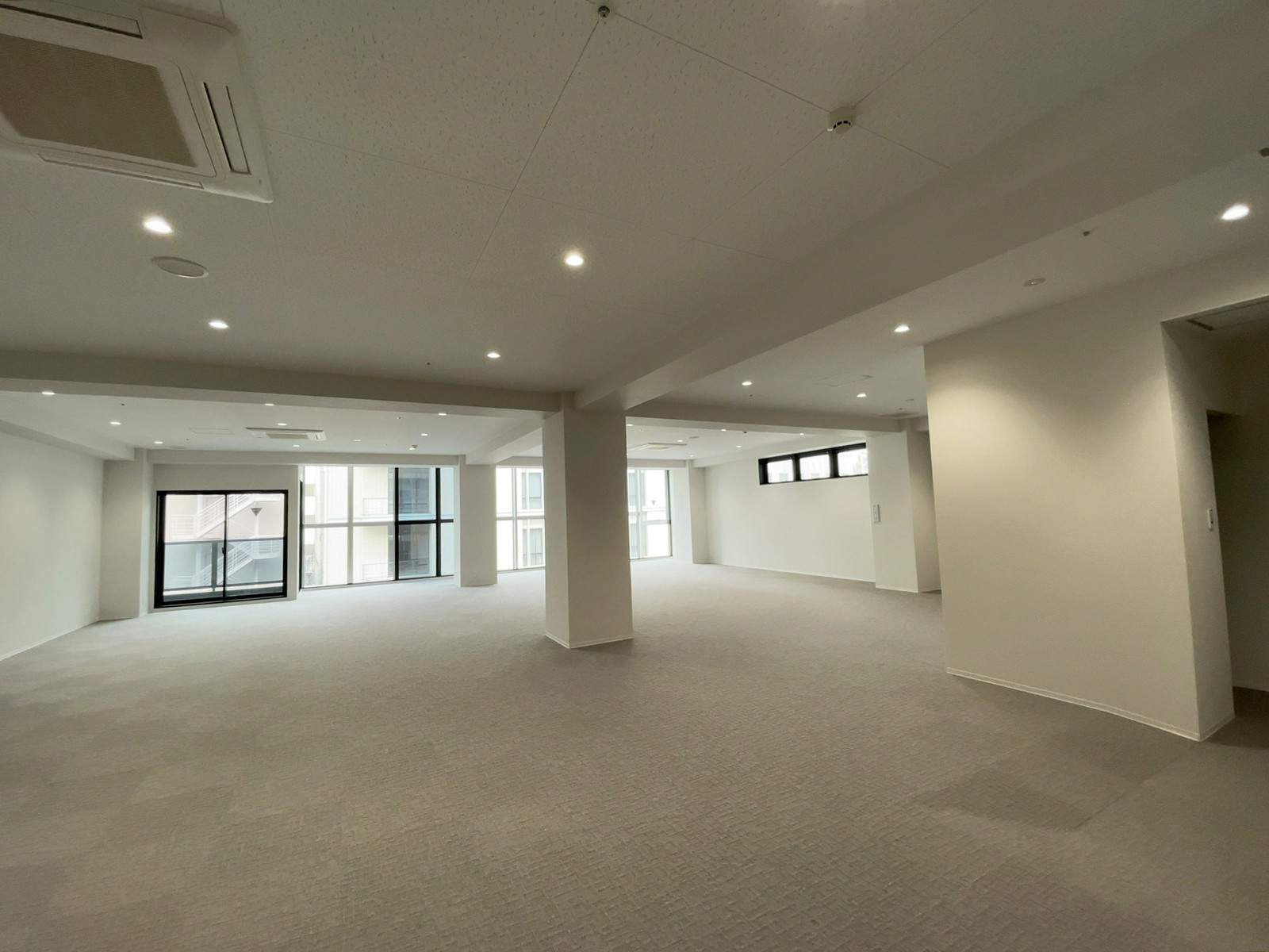 オフィス室内参考画像(6階・約52坪)