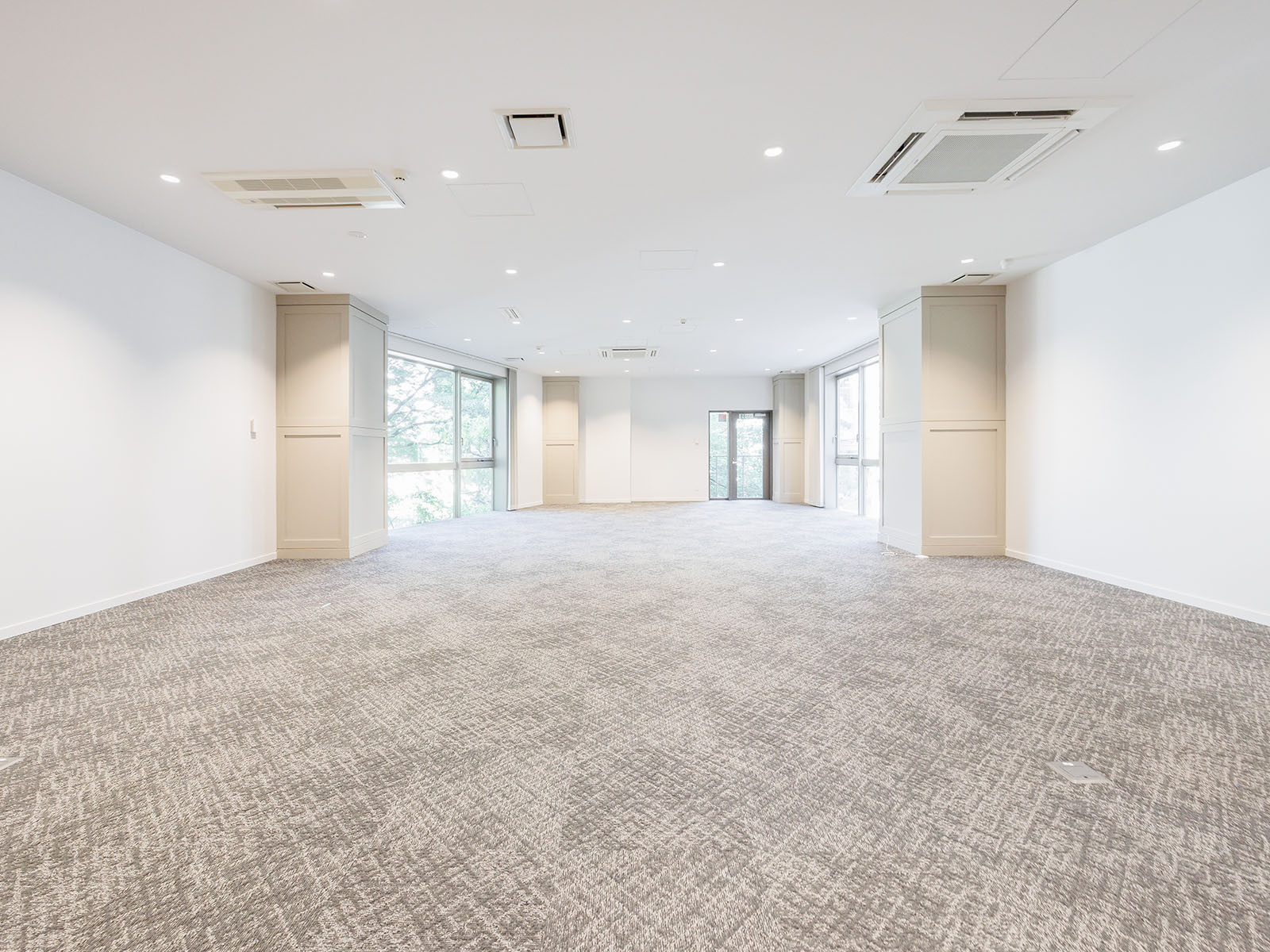 オフィス室内参考画像(2階EAST・約49坪)