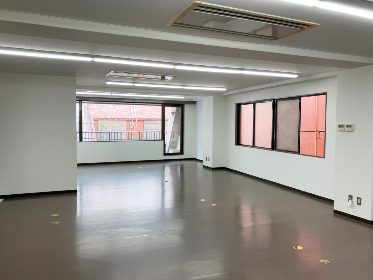 オフィス室内参考画像(3階・約30坪)