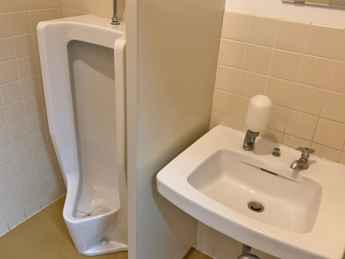 男性用トイレ