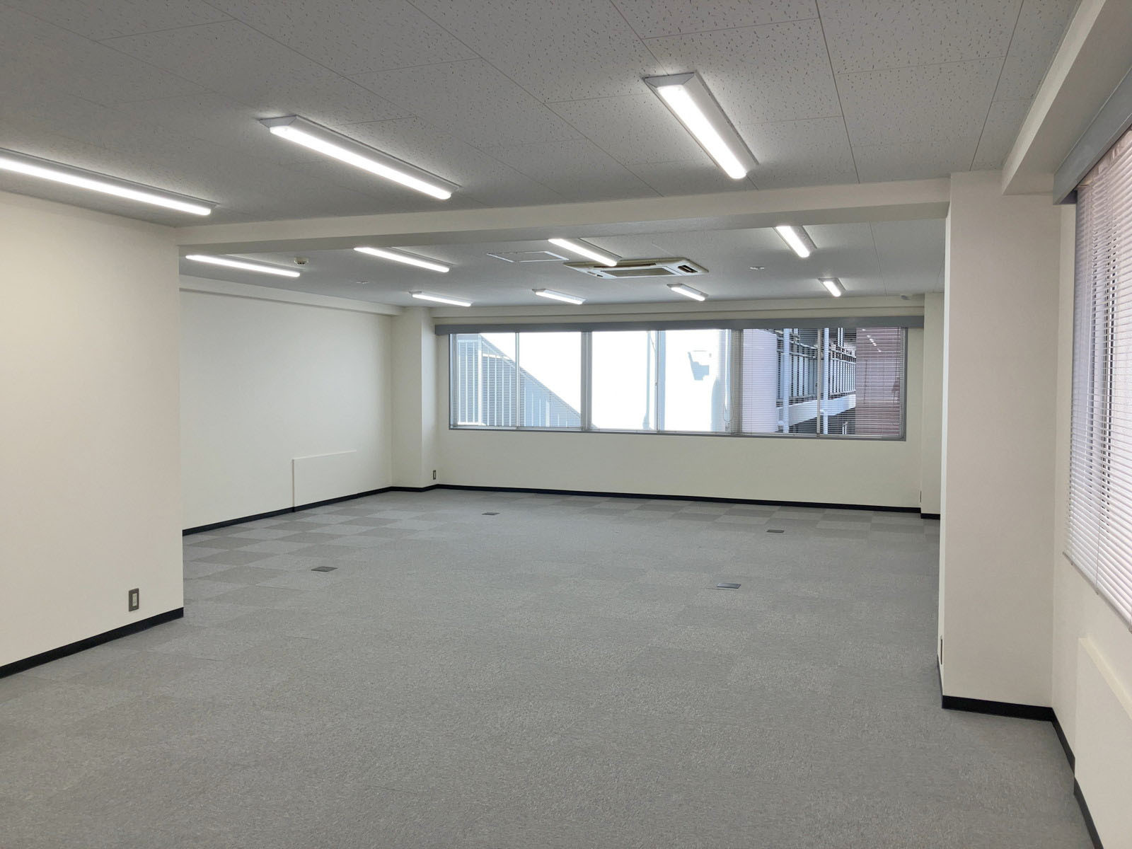 オフィス室内参考画像(8階・約39坪)