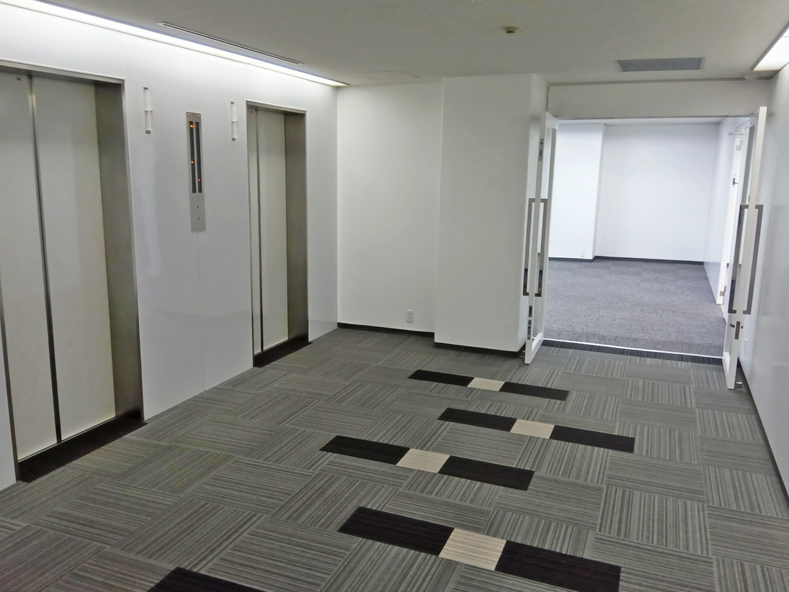 エレベーターホール
