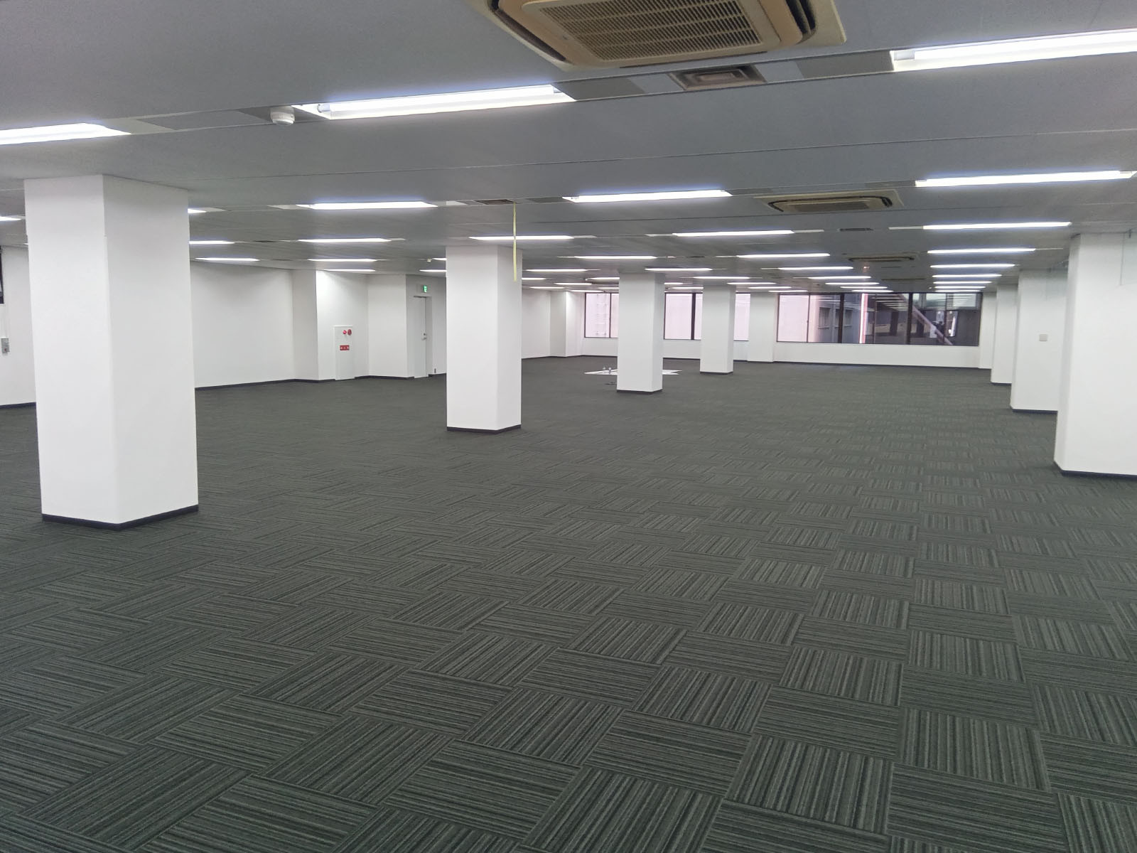 オフィス室内参考画像(3階)