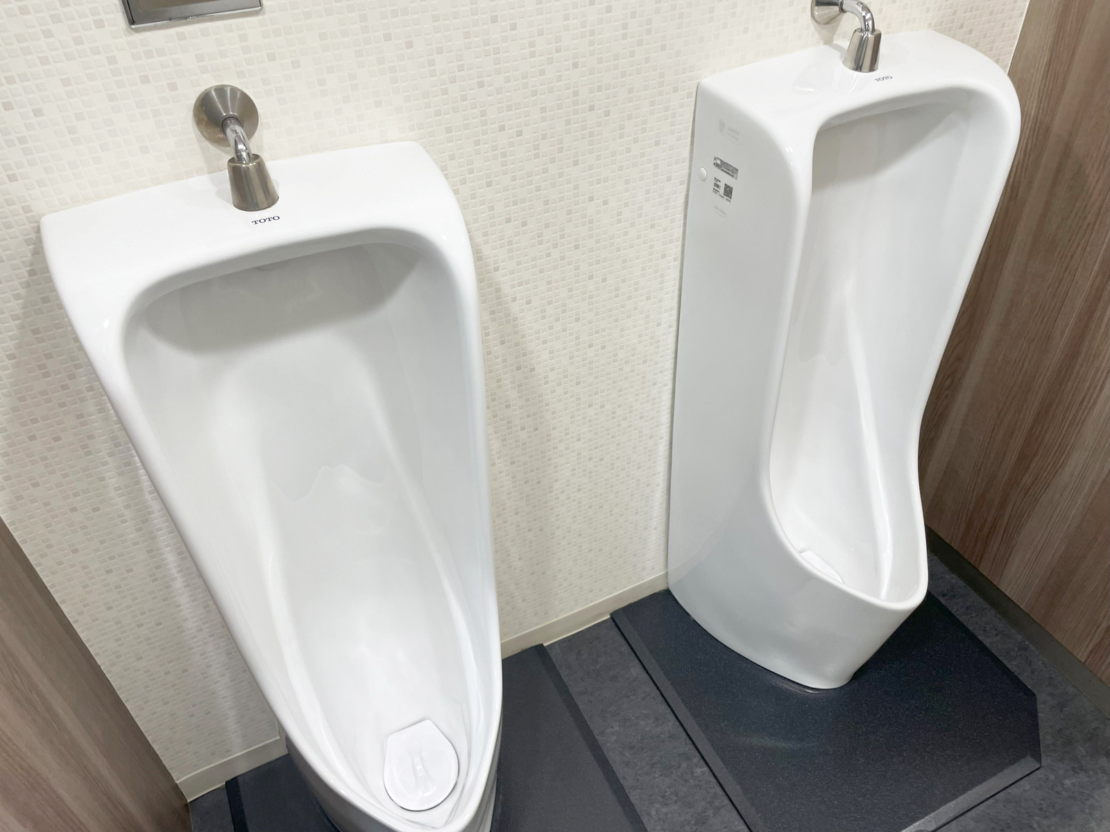 男性用トイレ
