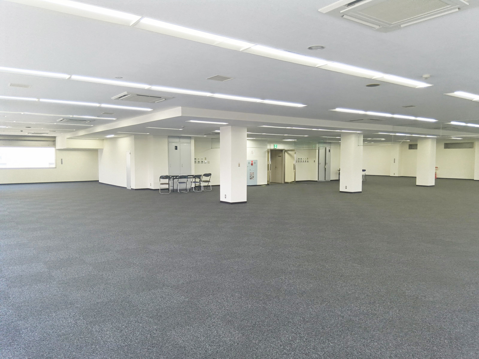 オフィス室内参考画像(8階・約199坪)