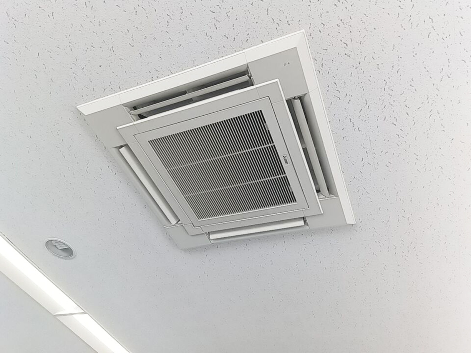 空調