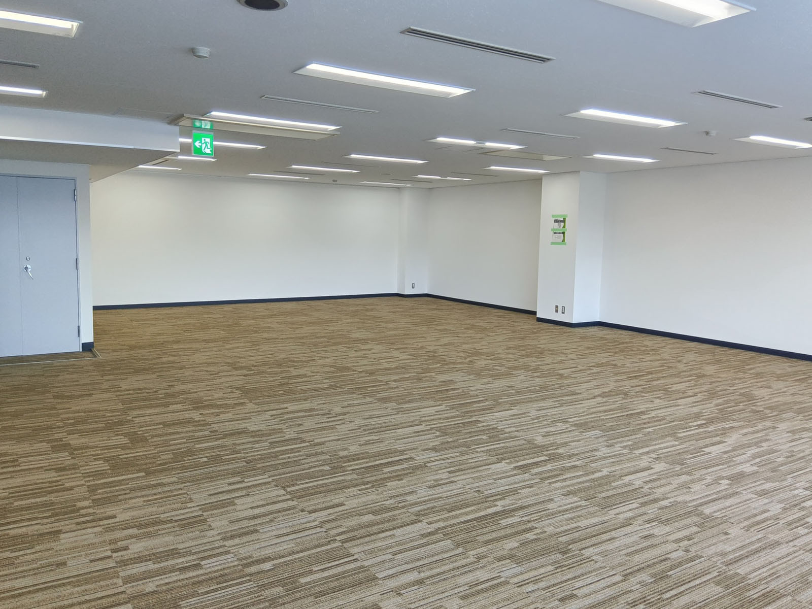 別角度の様子