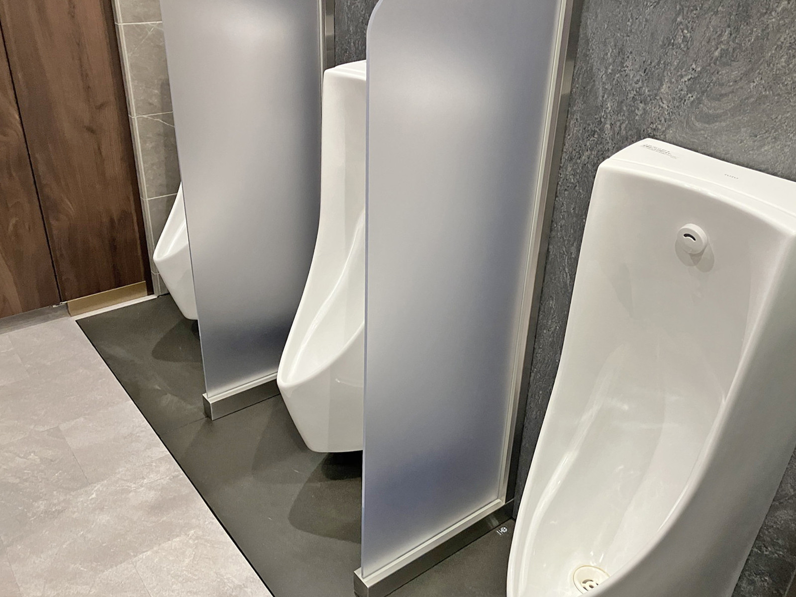 男性用トイレ