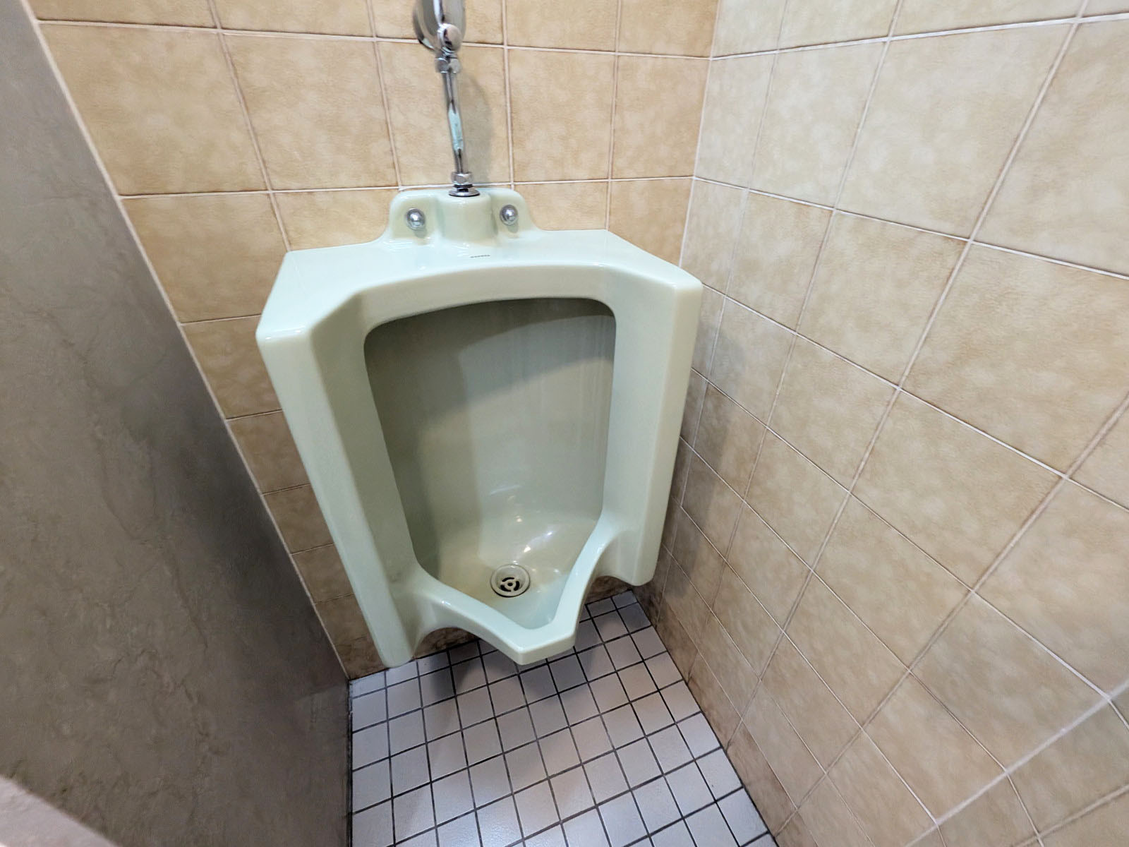 男性用トイレ