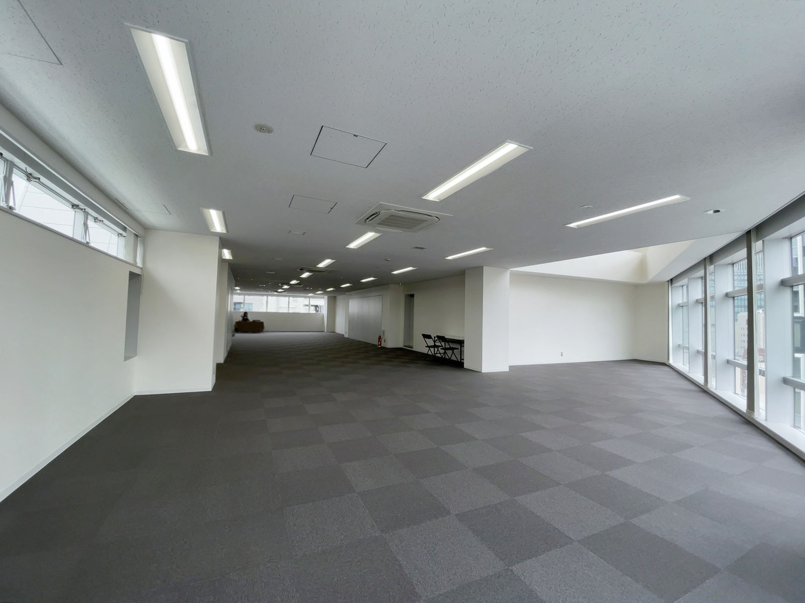 オフィス室内参考画像(9階・約63坪)