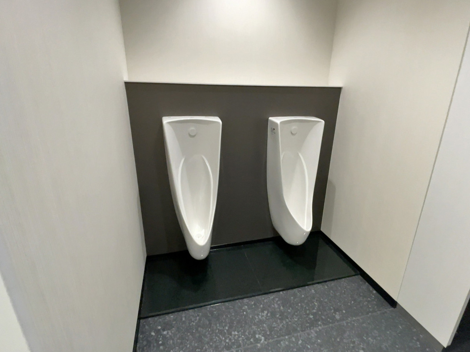 男性用トイレ