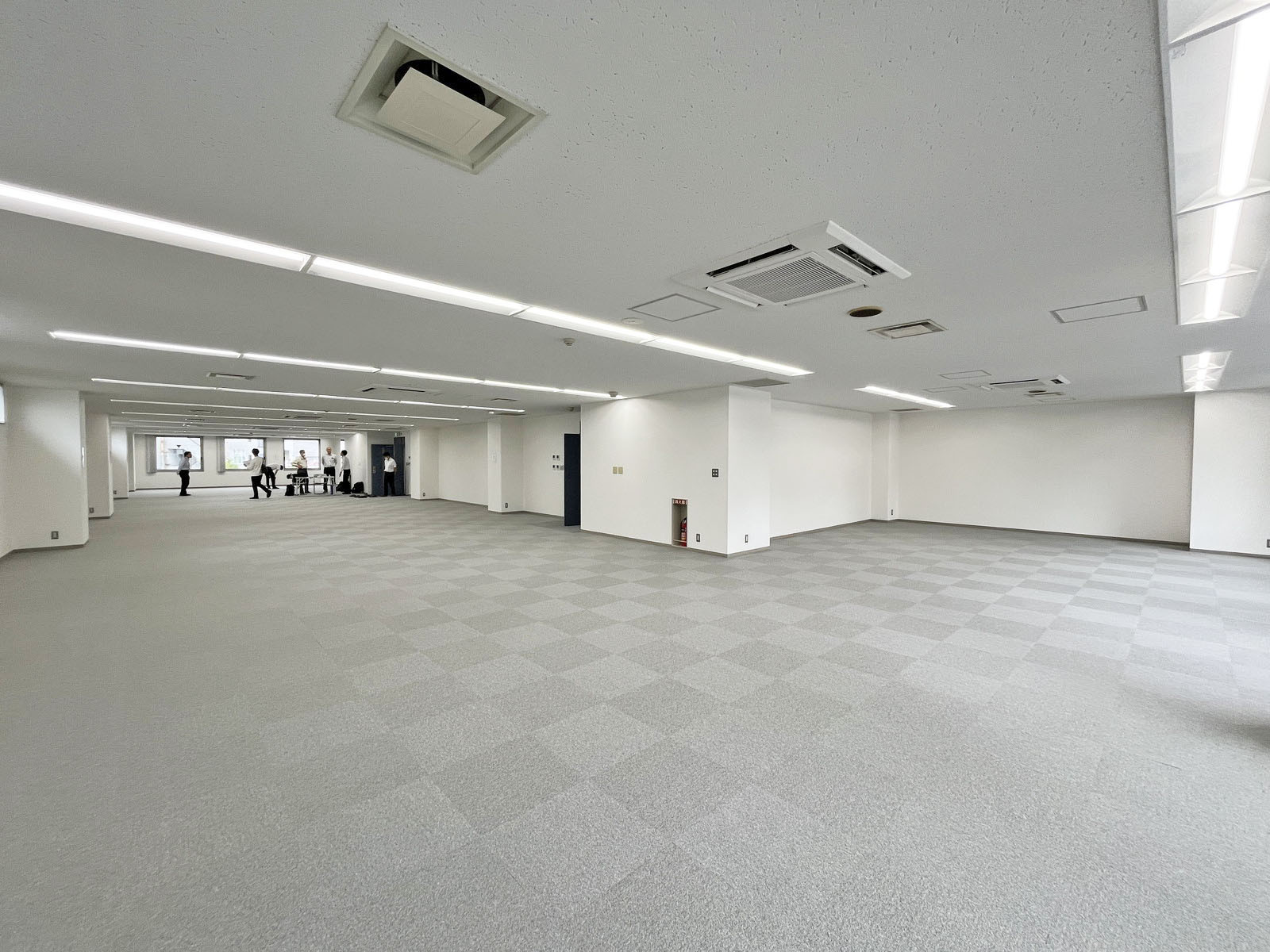 オフィス室内参考画像(7階・約104坪)