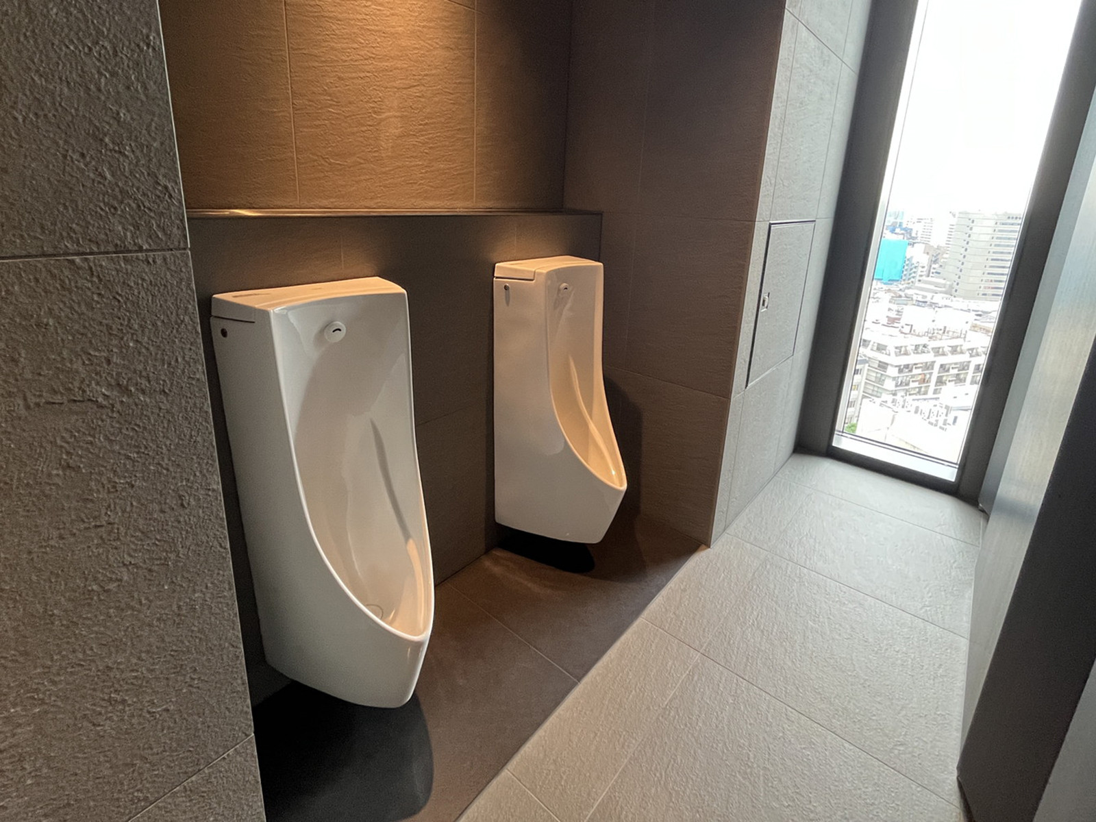 男性用トイレ