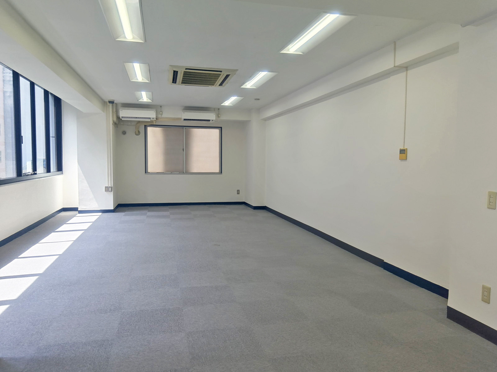 オフィス室内参考画像(402号室・約27坪)
