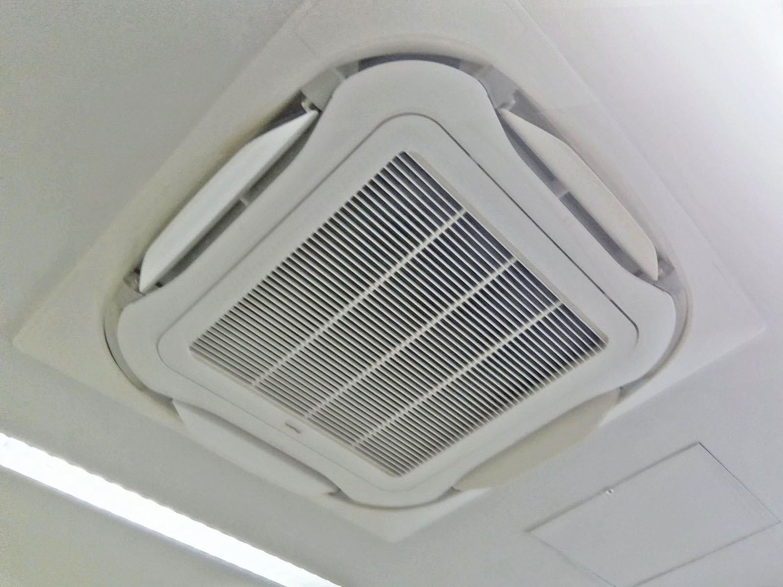 空調