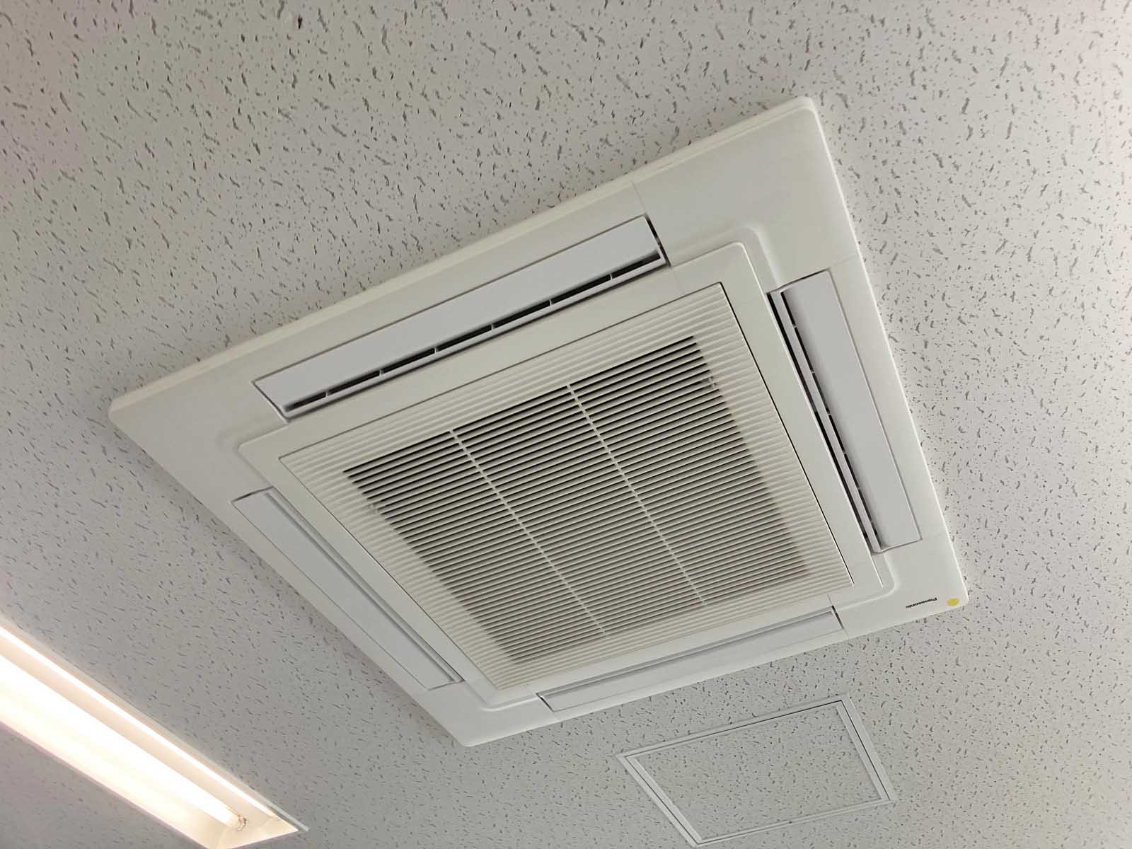 空調